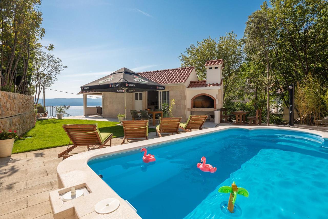 Villa Leoma With Heated Pool *